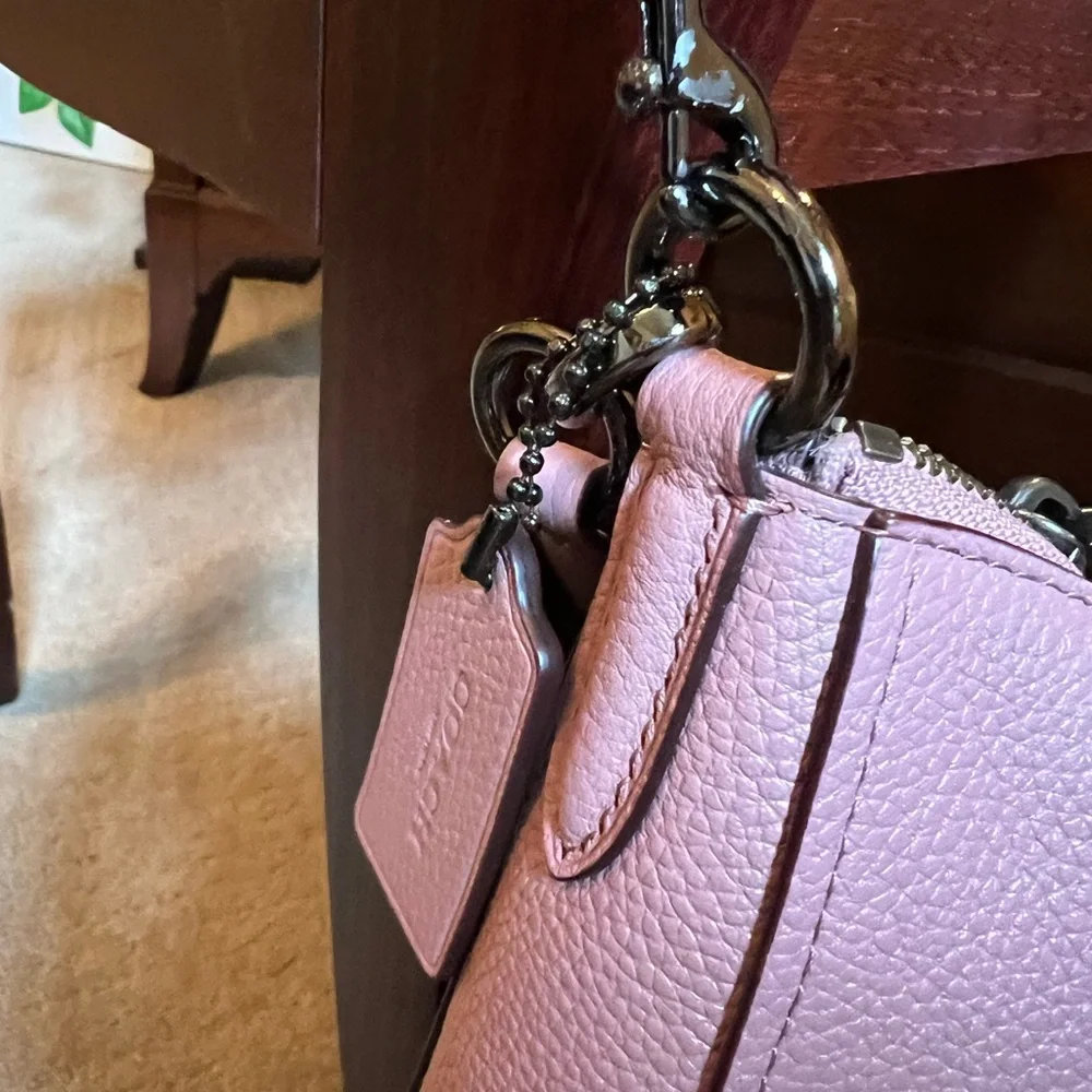 Authentic Coach leather crossbody-handbag - Picture 4 of 10